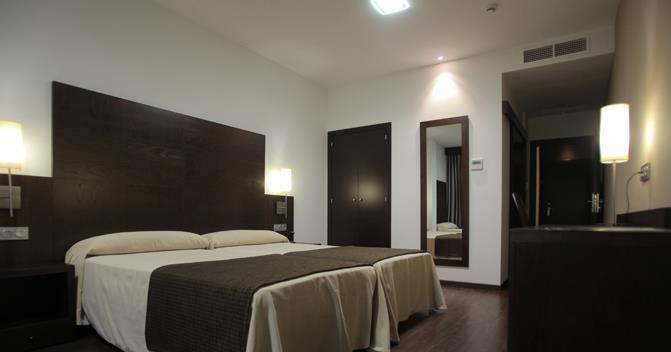 Complejo Leo 24H Hotel Monesterio Quarto foto